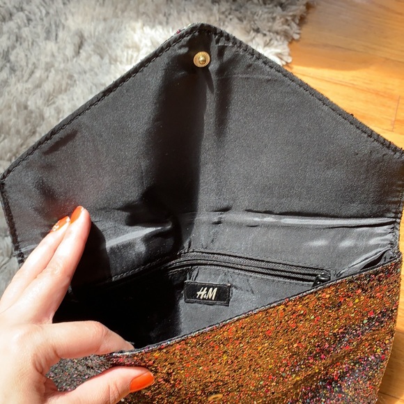 H&M Glitter Envelope Clutch Bag - Picture 8 of 9